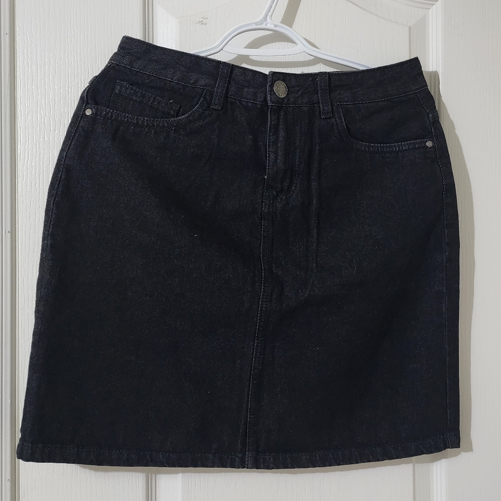 Brand new Rich Black clothed jean skirt